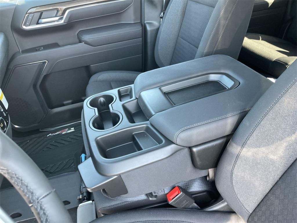 new 2025 Chevrolet Silverado 1500 car, priced at $51,075