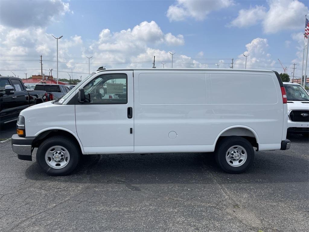 new 2025 Chevrolet Express 2500 car