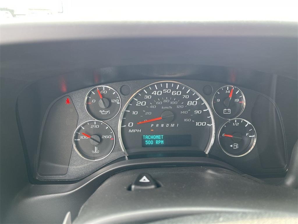 new 2025 Chevrolet Express 2500 car
