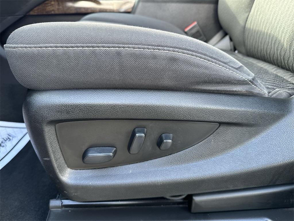 used 2020 Chevrolet Suburban car, priced at $34,990