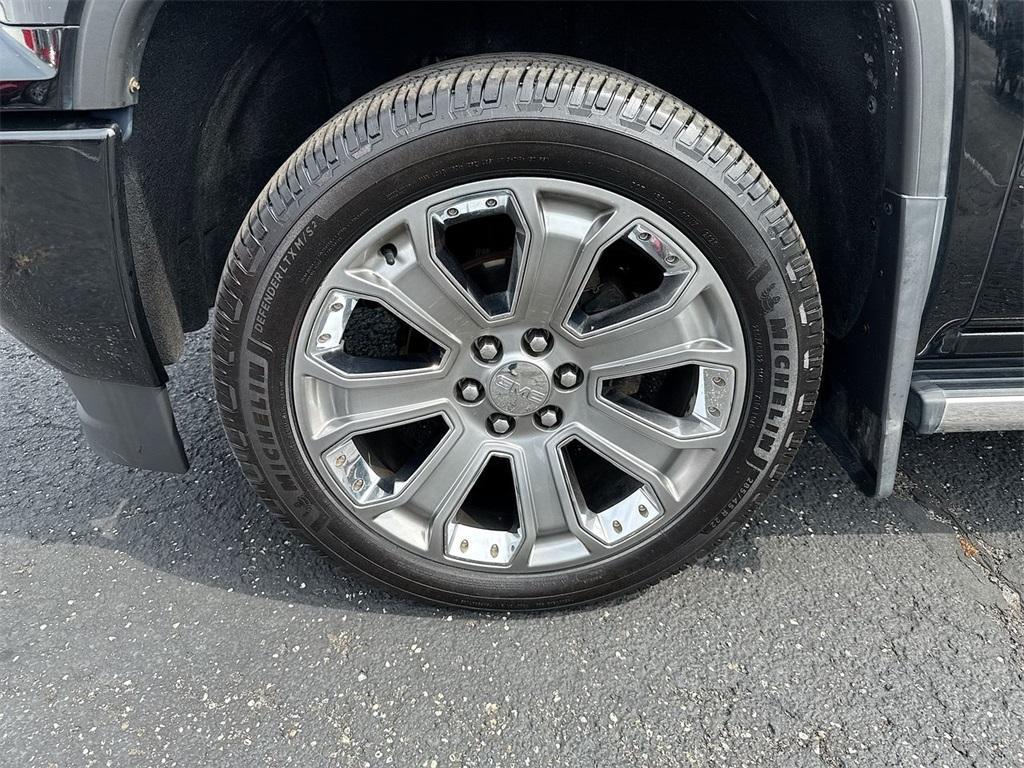 used 2017 GMC Sierra 1500 car, priced at $25,990