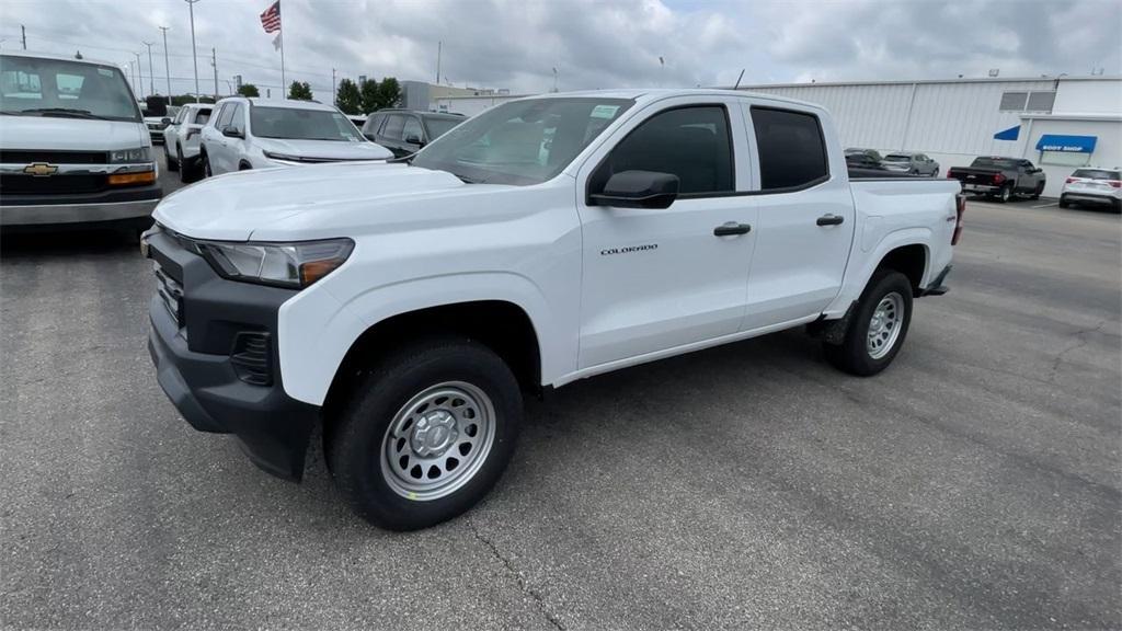 new 2025 Chevrolet Colorado car, priced at $35,570