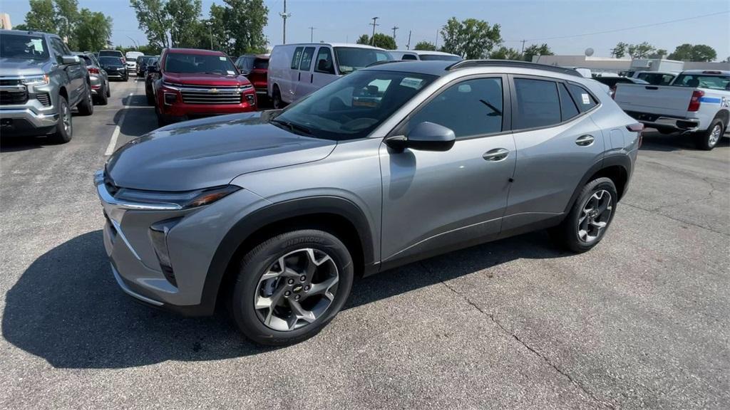 new 2025 Chevrolet Trax car, priced at $25,380