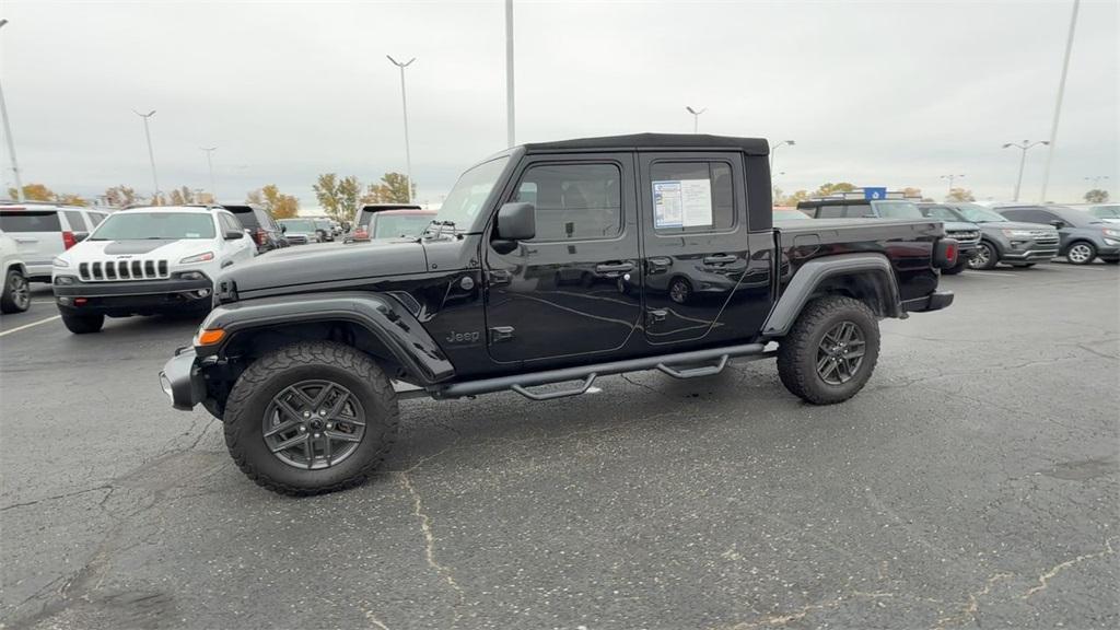 used 2024 Jeep Gladiator car, priced at $38,981