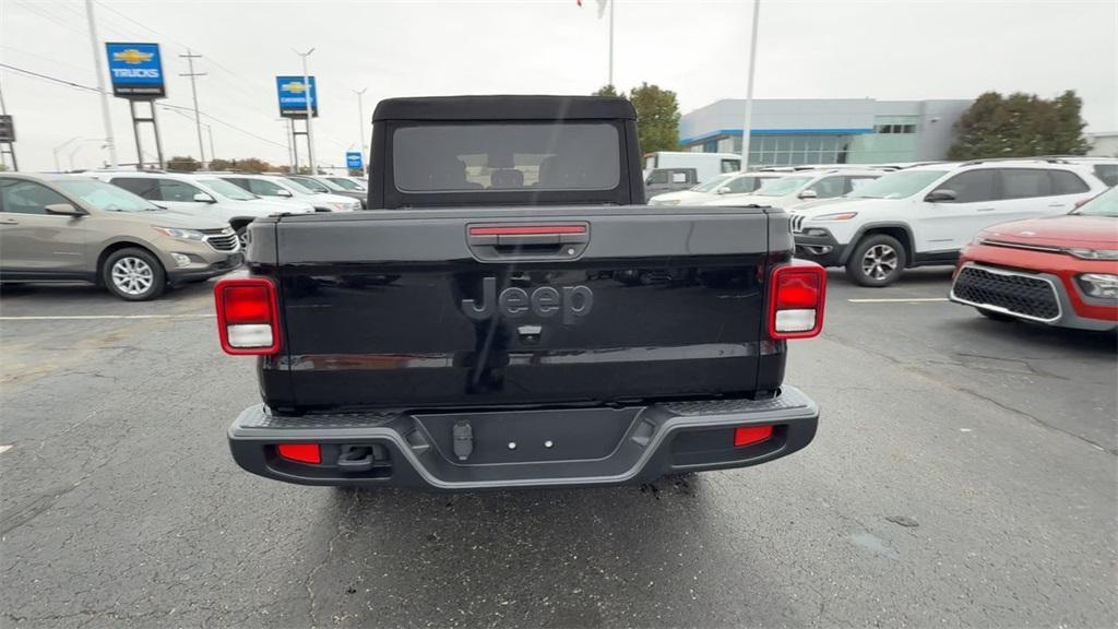 used 2024 Jeep Gladiator car, priced at $38,981