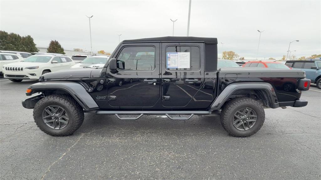 used 2024 Jeep Gladiator car, priced at $38,981