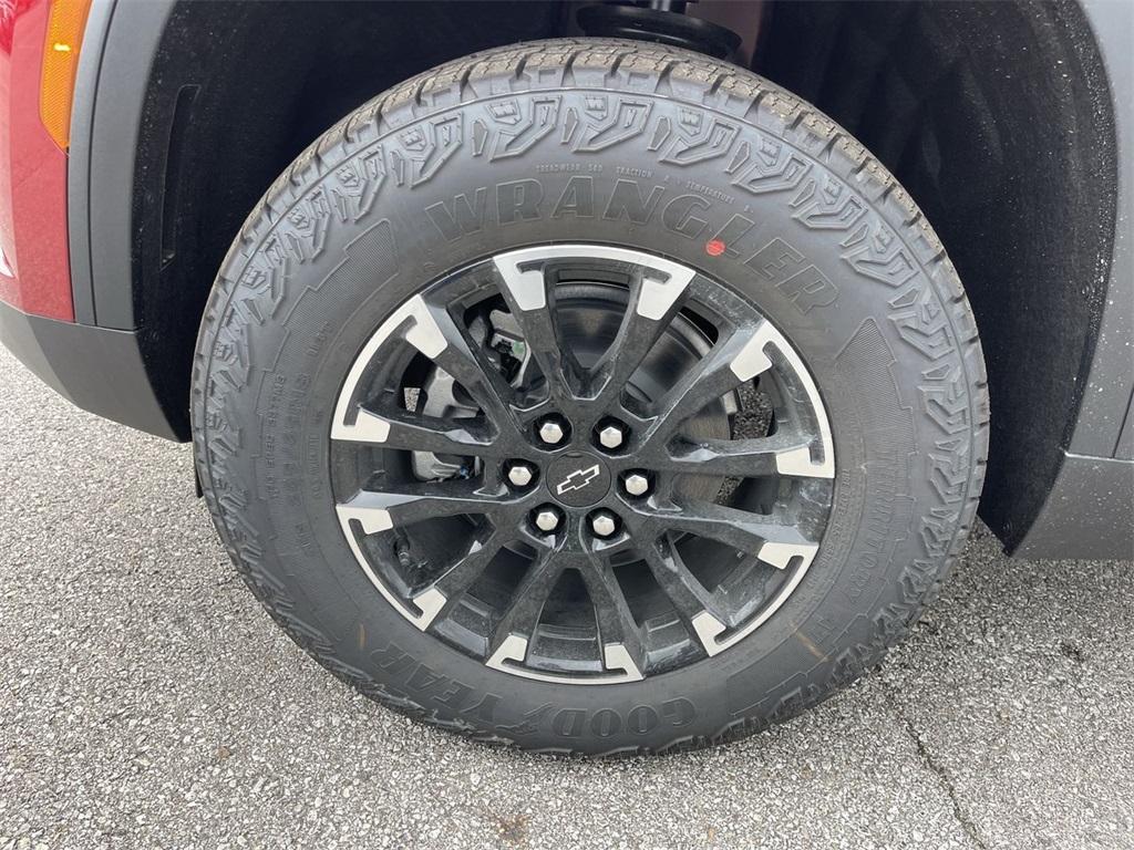 new 2025 Chevrolet Traverse car, priced at $50,815