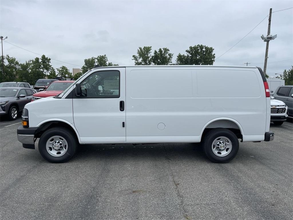 new 2025 Chevrolet Express 2500 car