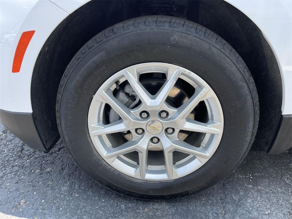 used 2022 Chevrolet Equinox car, priced at $21,990