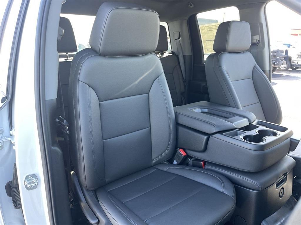 new 2025 Chevrolet Silverado 2500 car, priced at $54,300