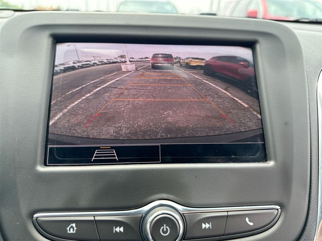 used 2023 Chevrolet Equinox car, priced at $23,990
