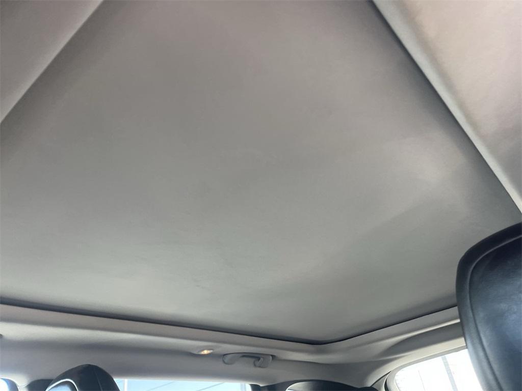 used 2020 Jeep Cherokee car, priced at $19,990