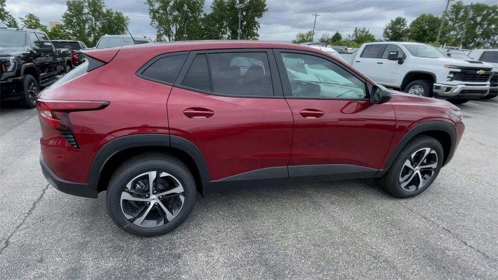 new 2025 Chevrolet Trax car, priced at $24,185