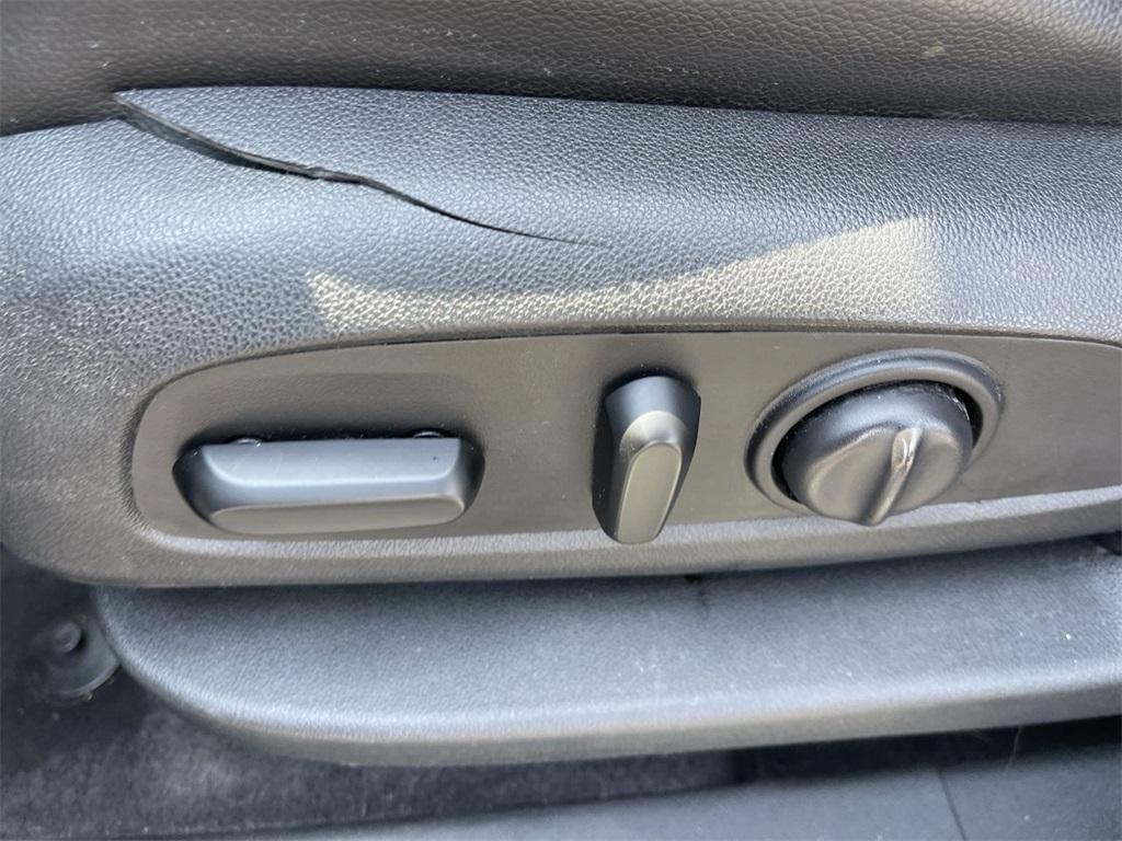 used 2020 Chevrolet Equinox car, priced at $13,990