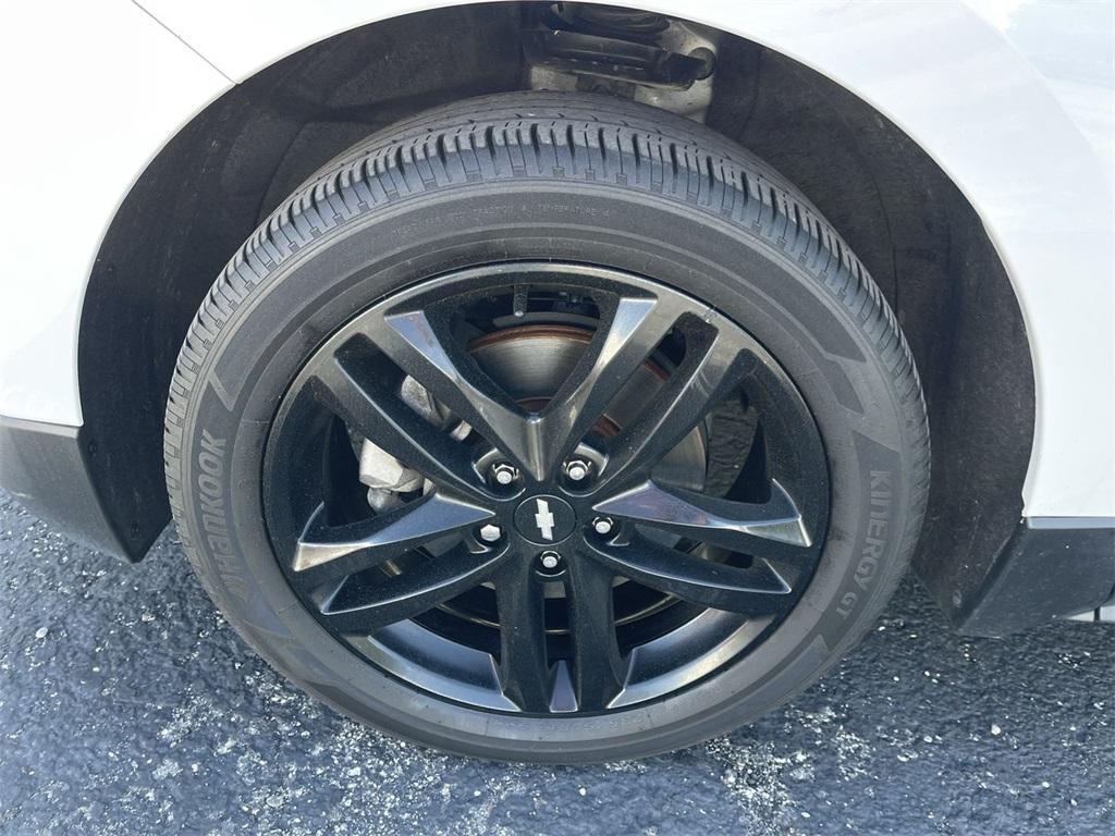 used 2020 Chevrolet Equinox car, priced at $13,990