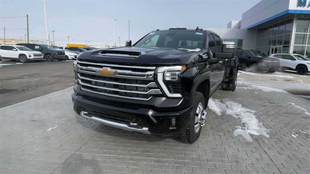new 2025 Chevrolet Silverado 3500 car, priced at $92,935