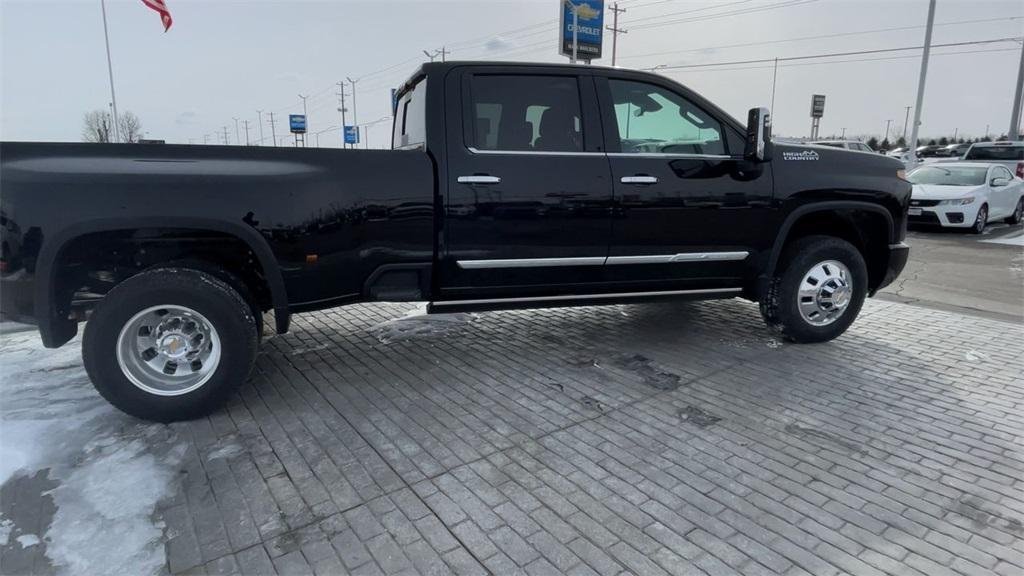 new 2025 Chevrolet Silverado 3500 car, priced at $92,935