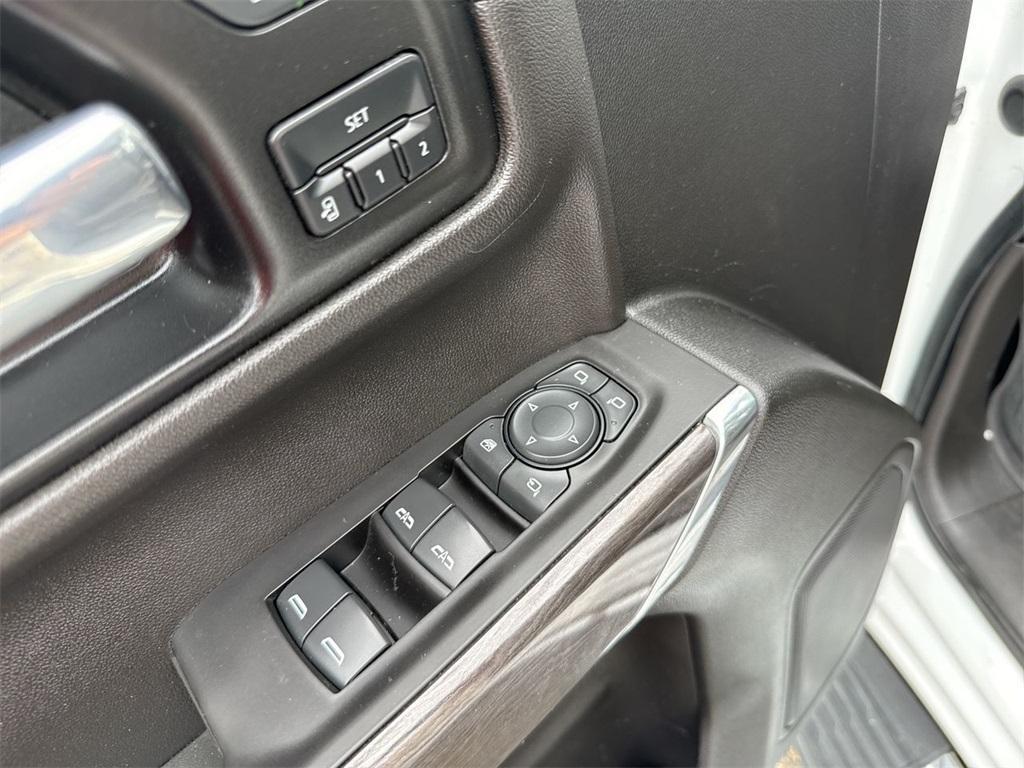 used 2021 Chevrolet Silverado 1500 car, priced at $35,990