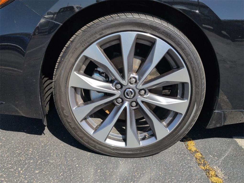 used 2021 Nissan Maxima car, priced at $26,990