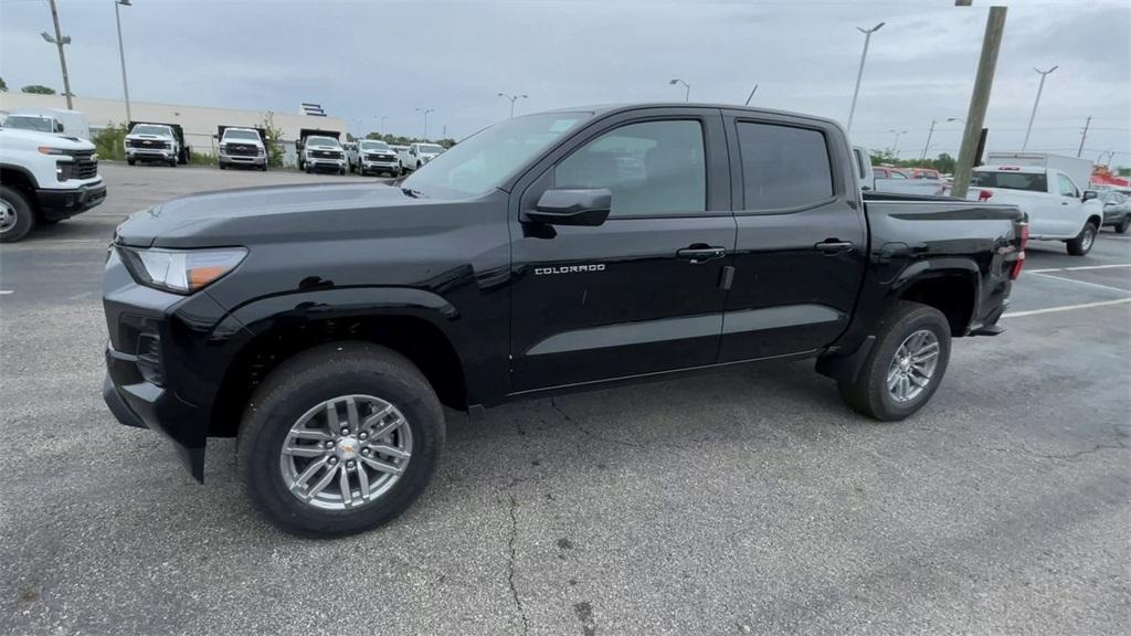 new 2025 Chevrolet Colorado car, priced at $38,170