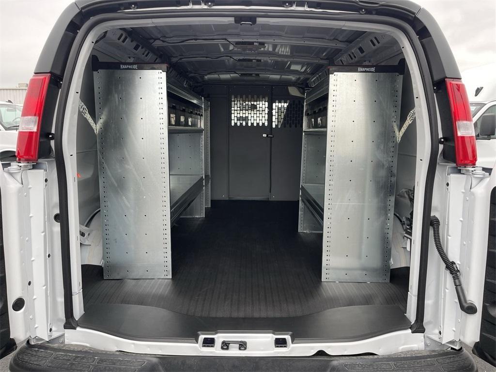 new 2025 Chevrolet Express 2500 car