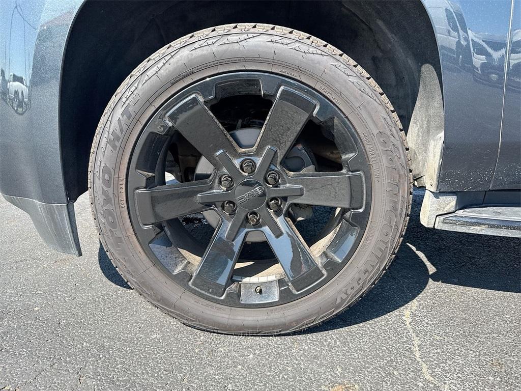 used 2020 GMC Yukon car, priced at $43,781