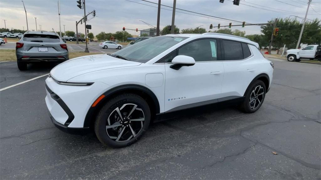 new 2026 Chevrolet Equinox EV car, priced at $38,295
