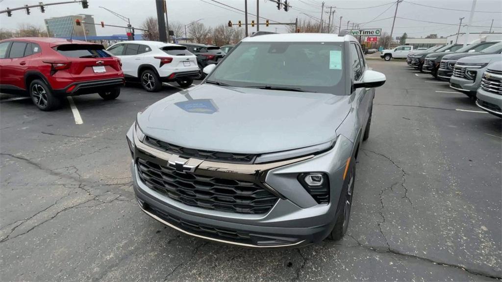 new 2025 Chevrolet TrailBlazer car, priced at $31,805