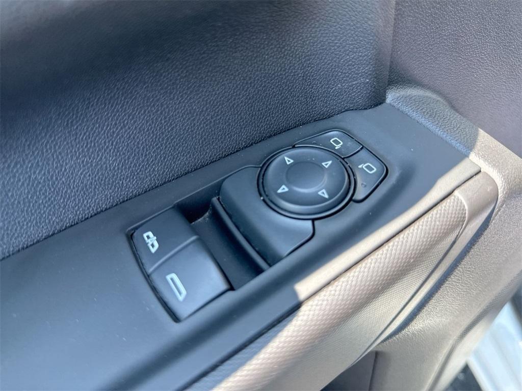 used 2024 Chevrolet Silverado 1500 car, priced at $33,890