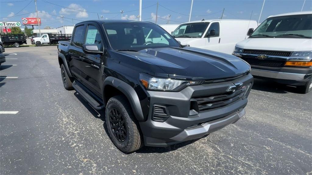 new 2025 Chevrolet Colorado car, priced at $40,290