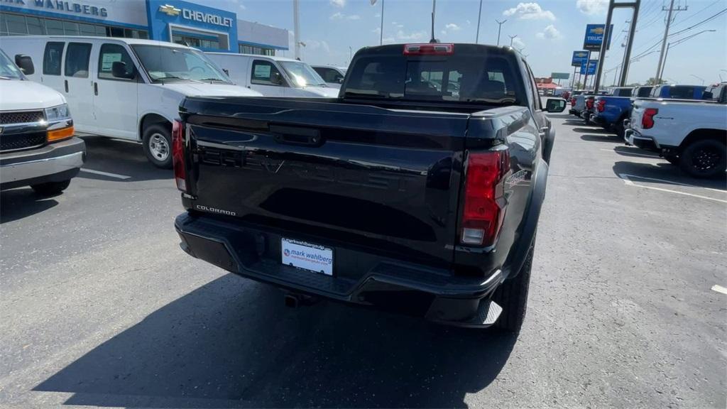 new 2025 Chevrolet Colorado car, priced at $40,290