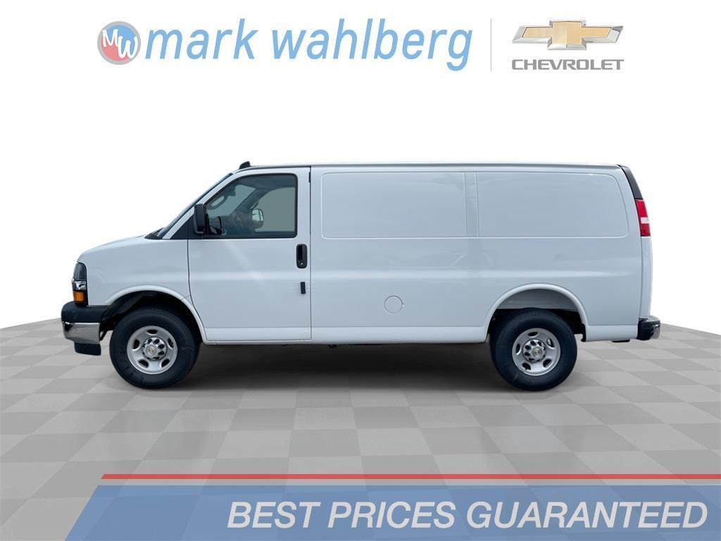 new 2025 Chevrolet Express 2500 car