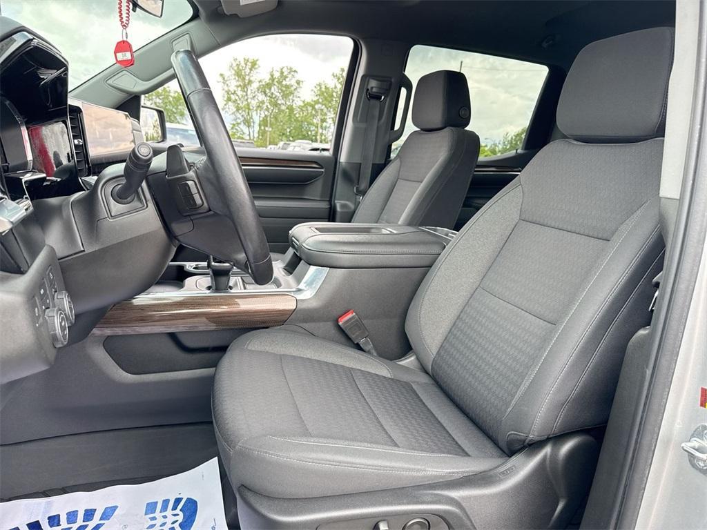 used 2022 Chevrolet Silverado 1500 car, priced at $42,990