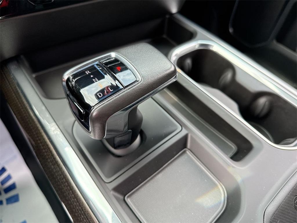used 2022 Chevrolet Silverado 1500 car, priced at $42,990