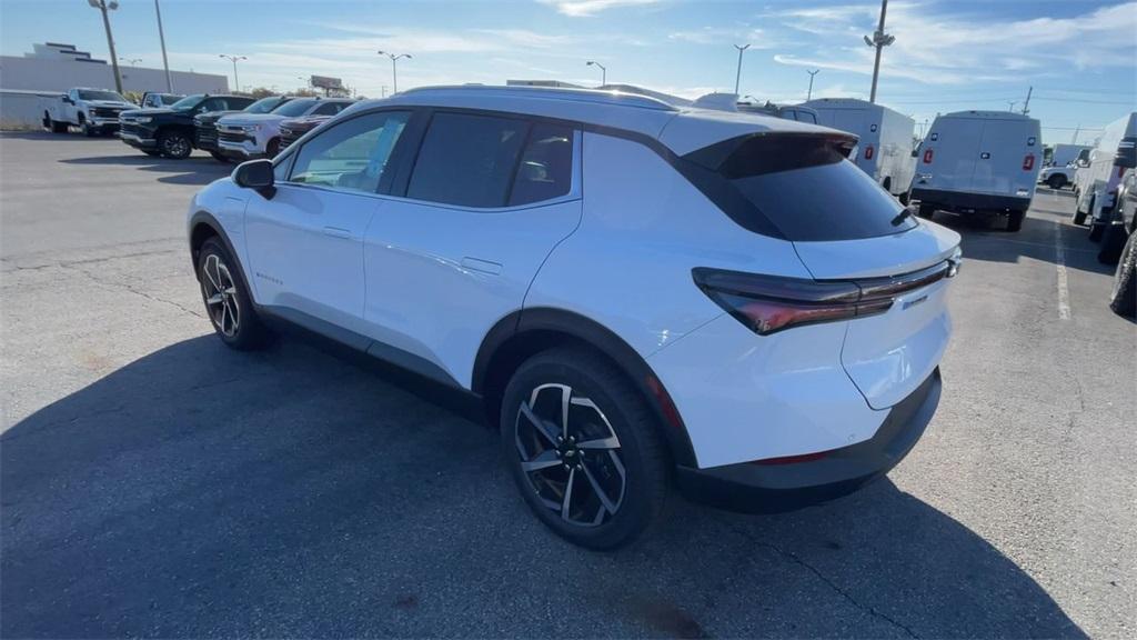 new 2026 Chevrolet Equinox EV car, priced at $38,690