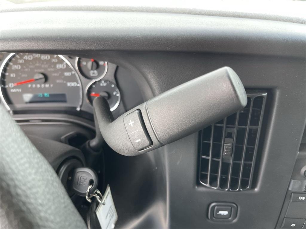 new 2025 Chevrolet Express 2500 car