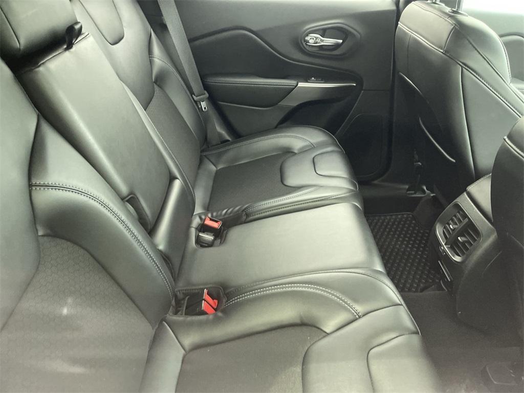 used 2020 Jeep Cherokee car, priced at $18,490