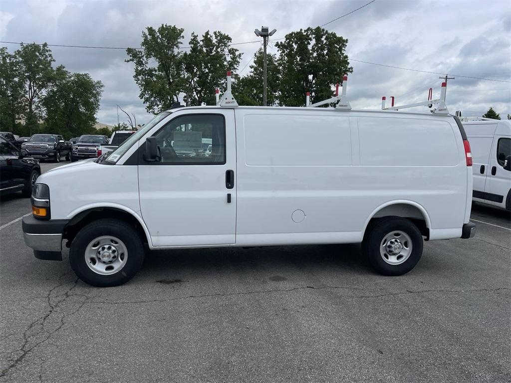 new 2025 Chevrolet Express 2500 car