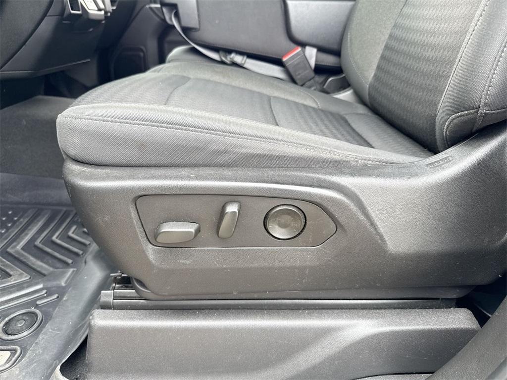 used 2022 GMC Sierra 1500 car, priced at $31,981