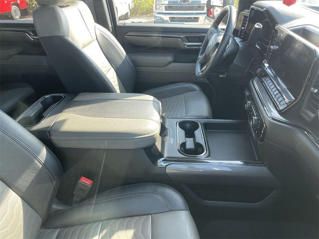 used 2024 Chevrolet Silverado 2500 car, priced at $70,990