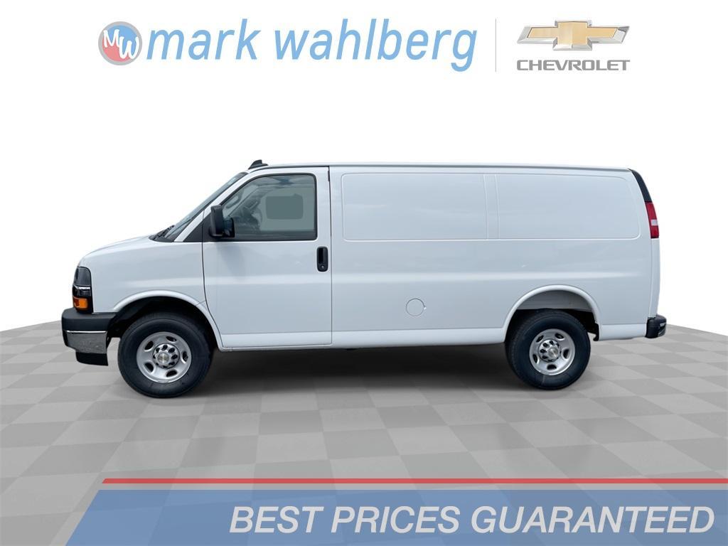 new 2025 Chevrolet Express 2500 car