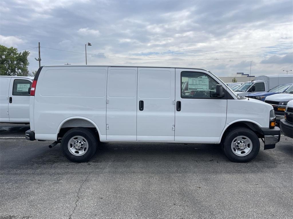 new 2025 Chevrolet Express 2500 car