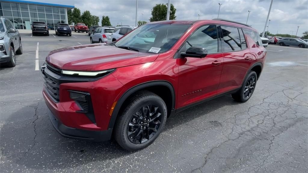 new 2025 Chevrolet Traverse car, priced at $44,500