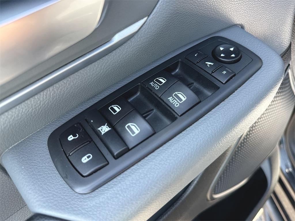 used 2021 Ram 1500 car, priced at $27,991