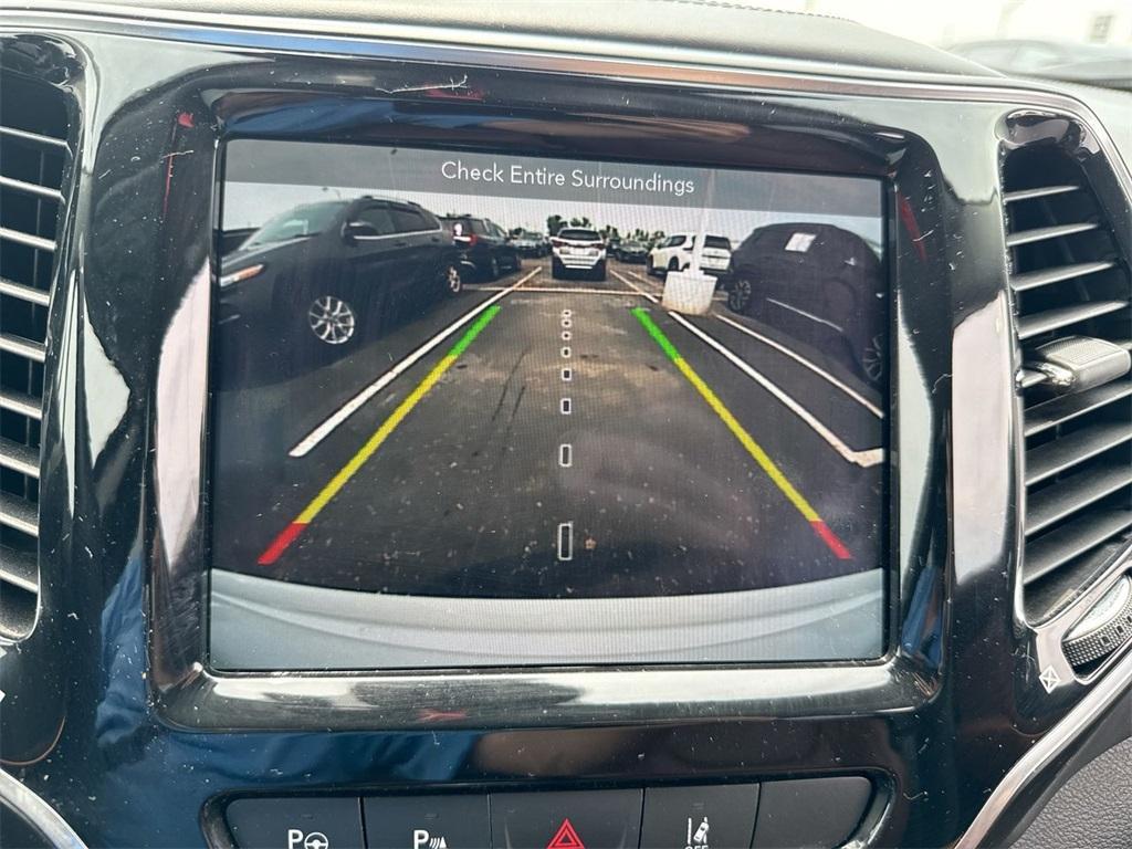 used 2019 Jeep Cherokee car, priced at $17,981