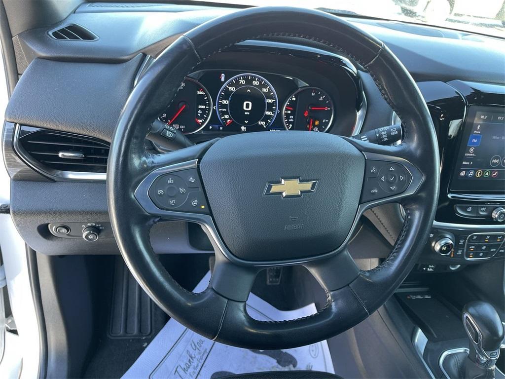 used 2022 Chevrolet Traverse car, priced at $27,981