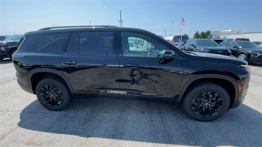 new 2026 Chevrolet Traverse car, priced at $48,130
