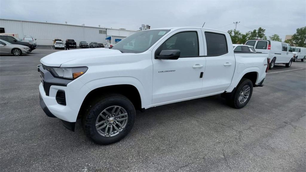 new 2025 Chevrolet Colorado car, priced at $40,890