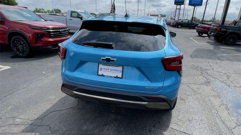 new 2025 Chevrolet Trax car, priced at $27,905