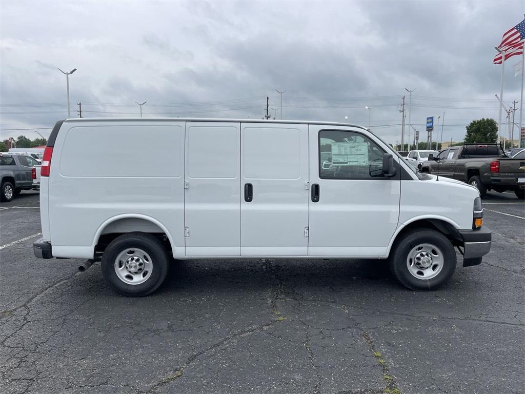 new 2025 Chevrolet Express 2500 car